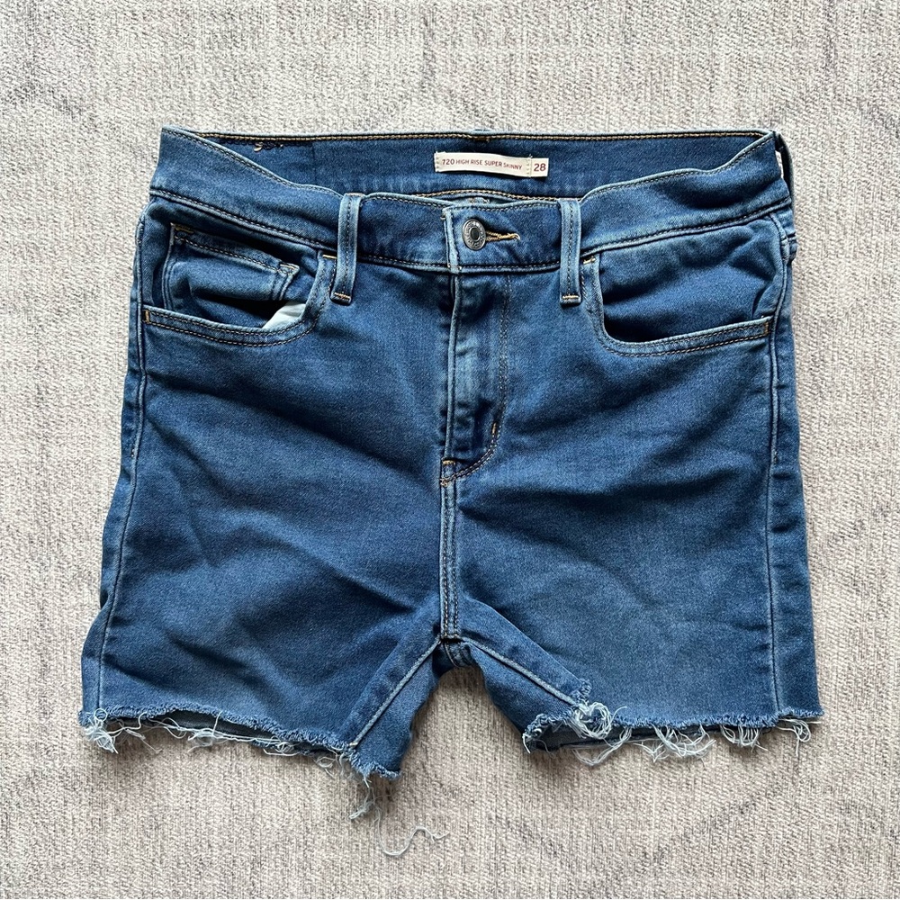 Women’s Levi’s Blue High Rise Super Skinny Denim Jean Shorts size 28